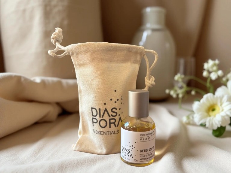 Floral Woody Perfume